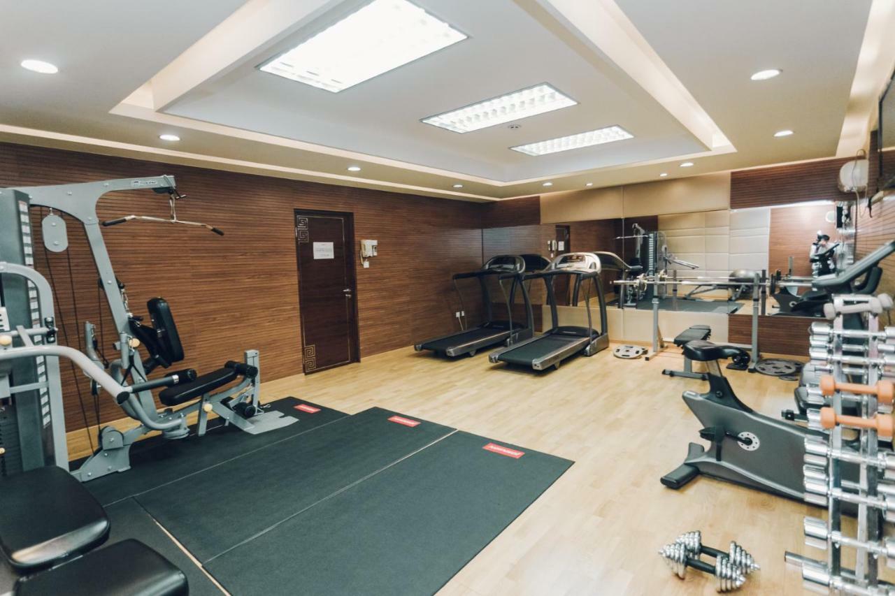 阿拉木图阳光酒店 外观 照片
